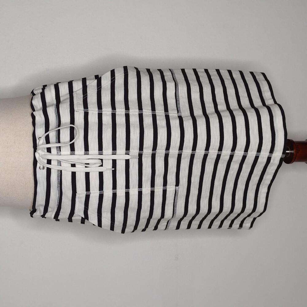 NWT Elliott Lauren Women's Black/White Striped Skirt Size XS